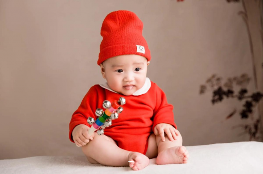 南阳宝宝频繁吐奶怎么回事